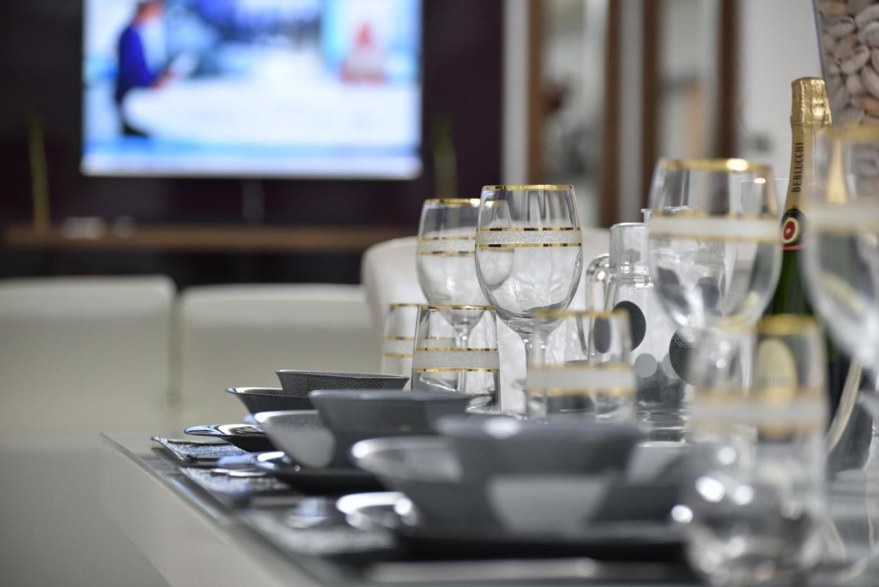 Jbr Penthouse With Terrace Pool Apartment Dubai Ngoại thất bức ảnh